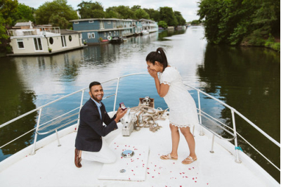Предложение за брак на моторна яхта + професионално заснемане 